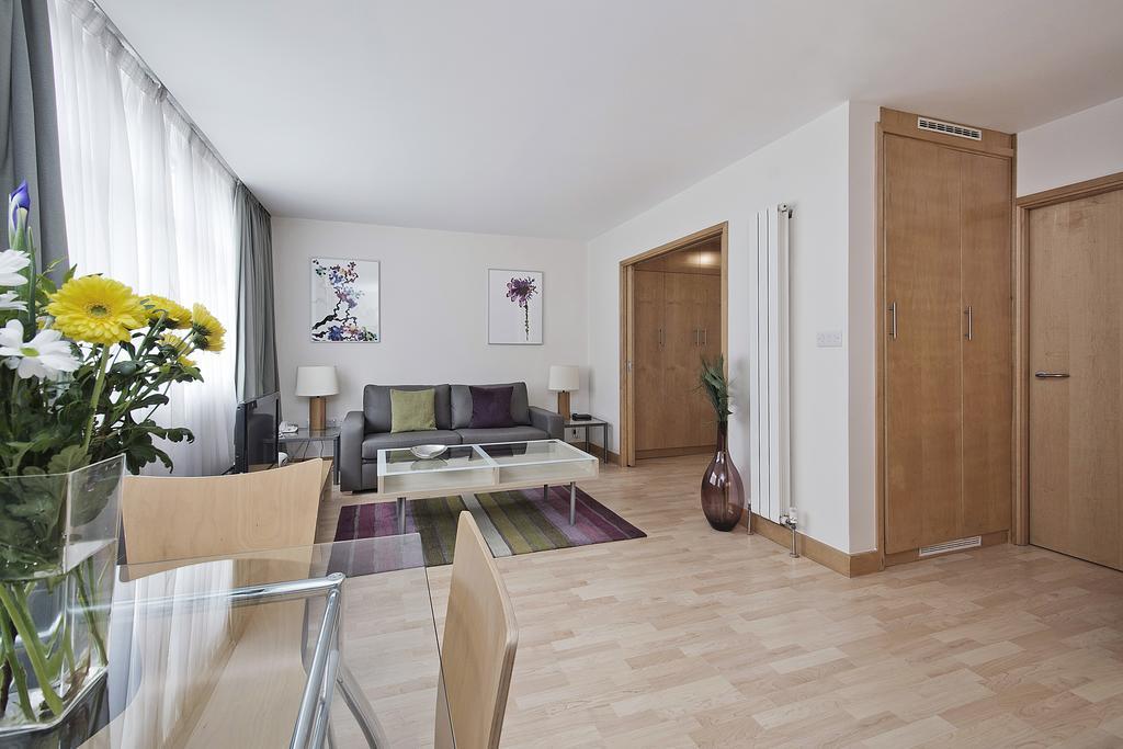 St Christopher'S Place Serviced Apartments By Globe Apartments Лондон Екстериор снимка
